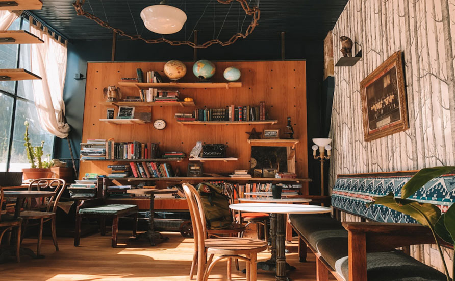 اجرا و طراحی دکوراسیون کافی شاپ کوچک و مدرن 15 دکوراسیون کافیشاپ کوچک ایرانی