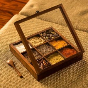 جا ادویه‌ ای چوبی